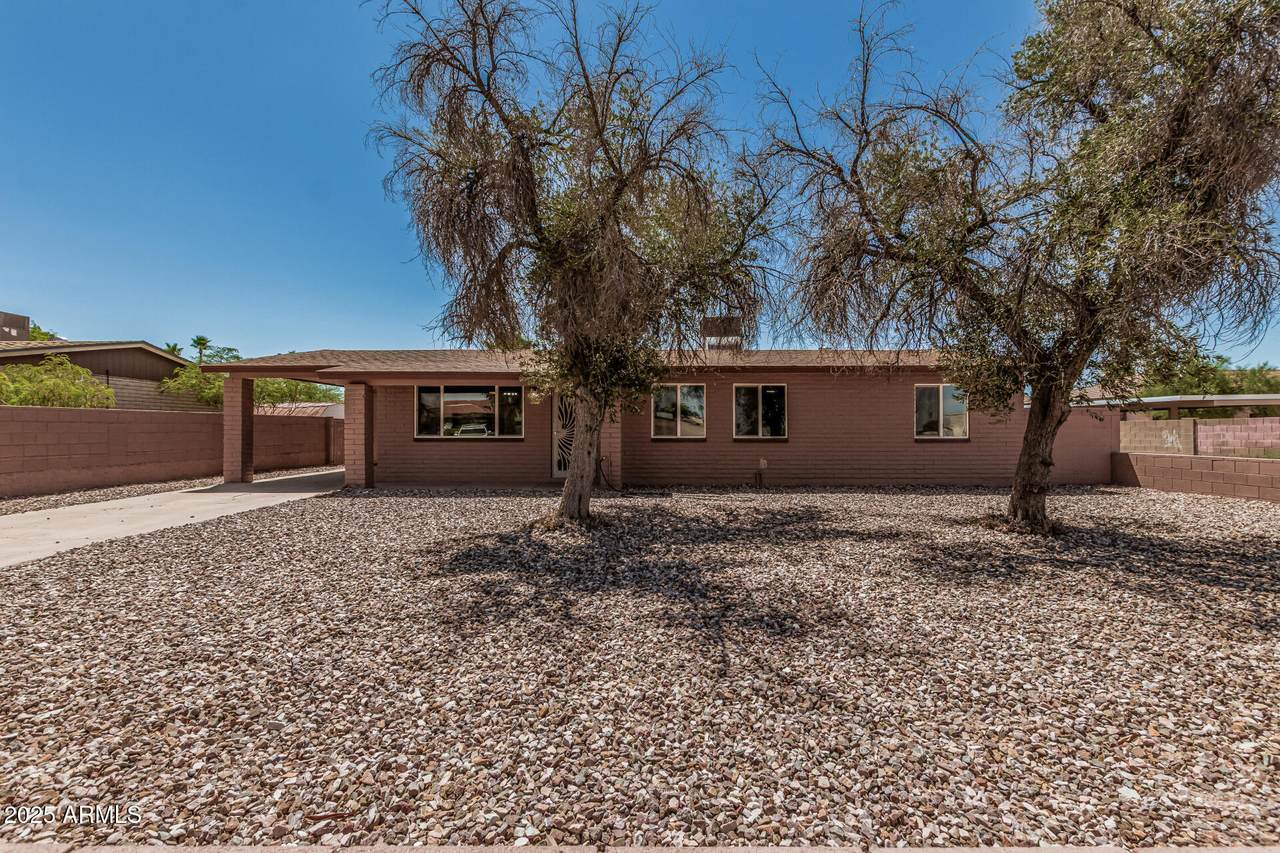 1573 Casa Grande Avenue - Photo 1