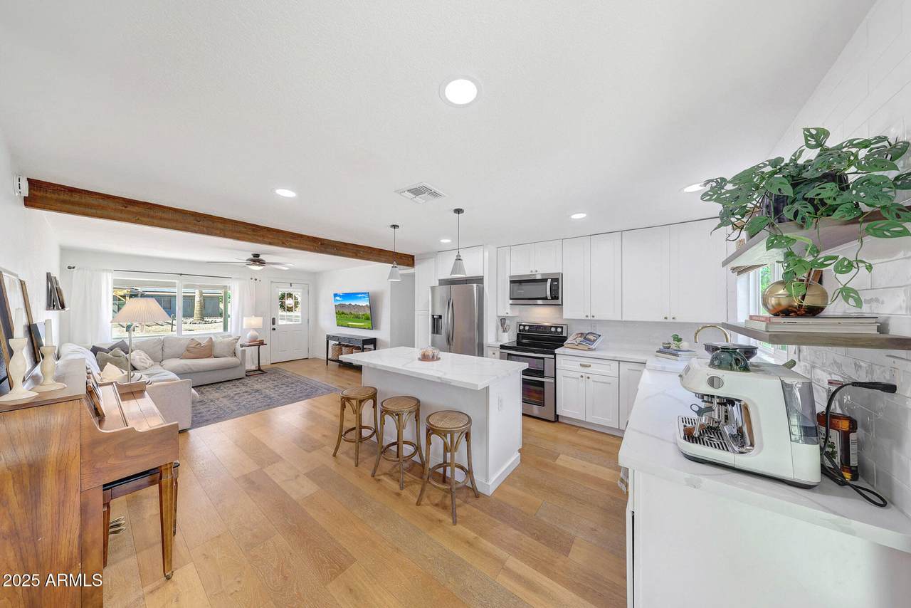 3443 Everett Drive - Photo 1