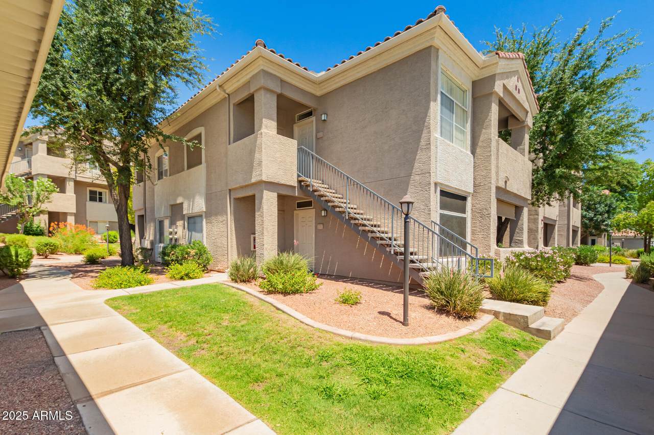 3830 Lakewood Parkway - Photo 1