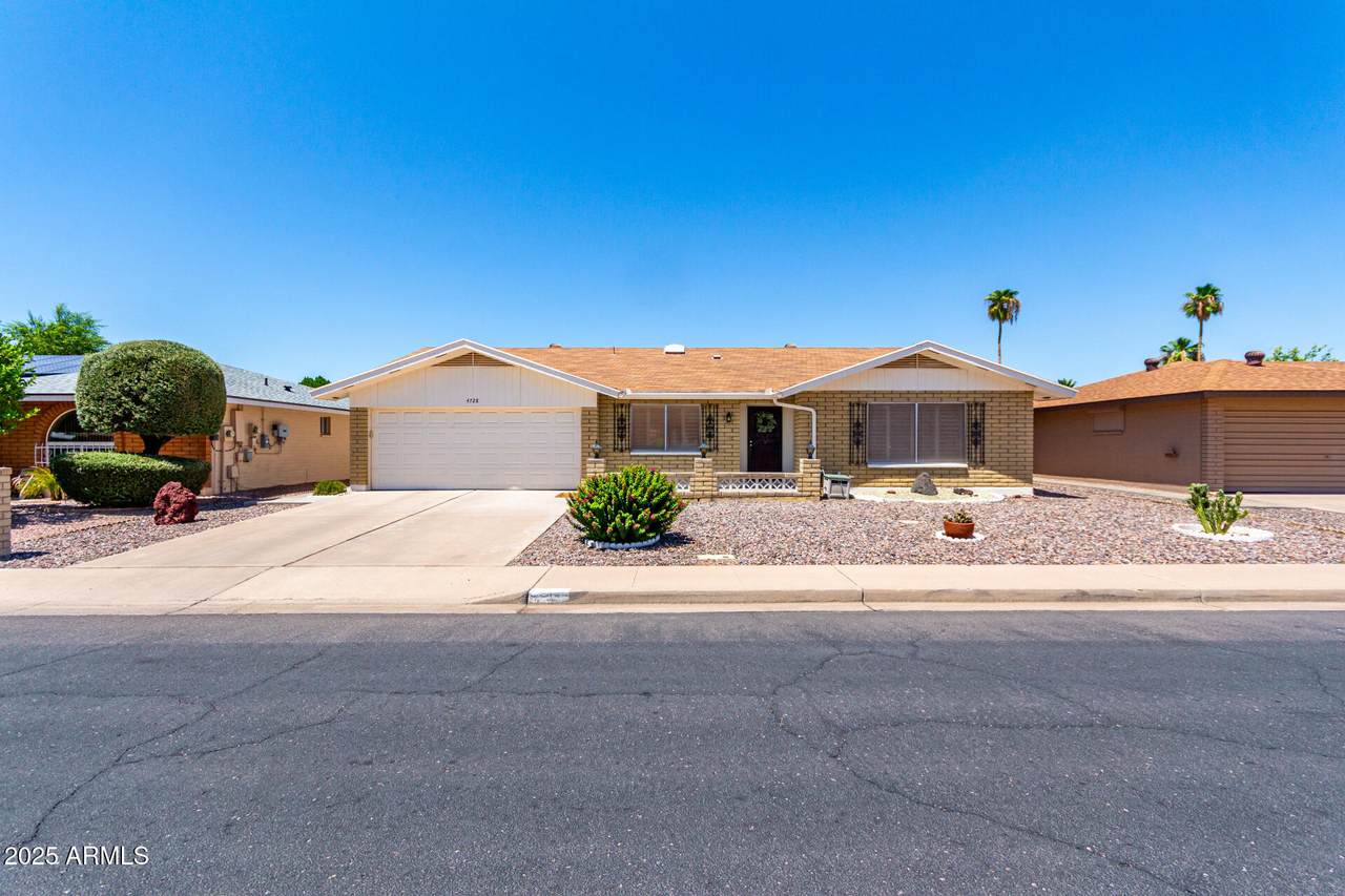 4728 Elena Avenue - Photo 1