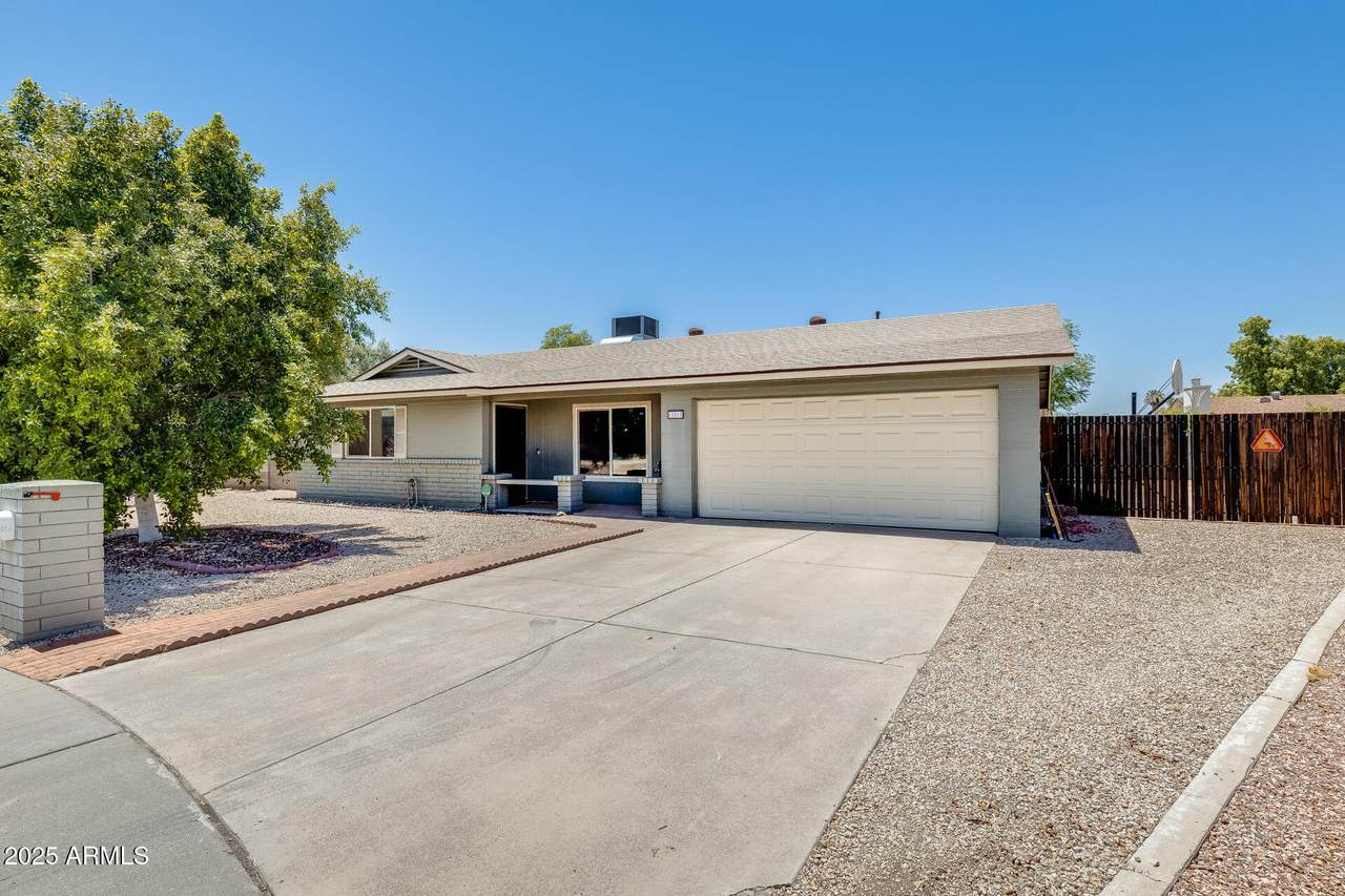 12018 41ST Avenue - Photo 1