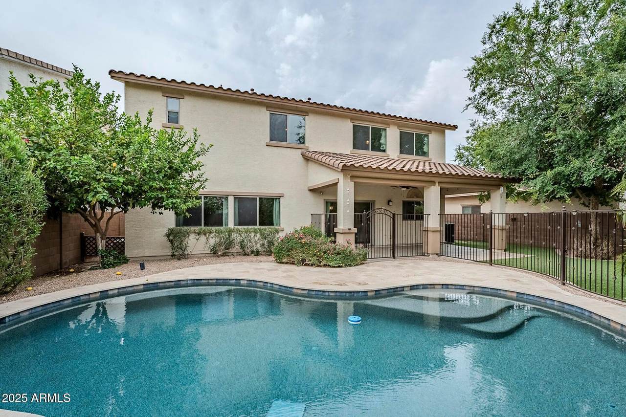 2744 Donato Drive - Photo 1