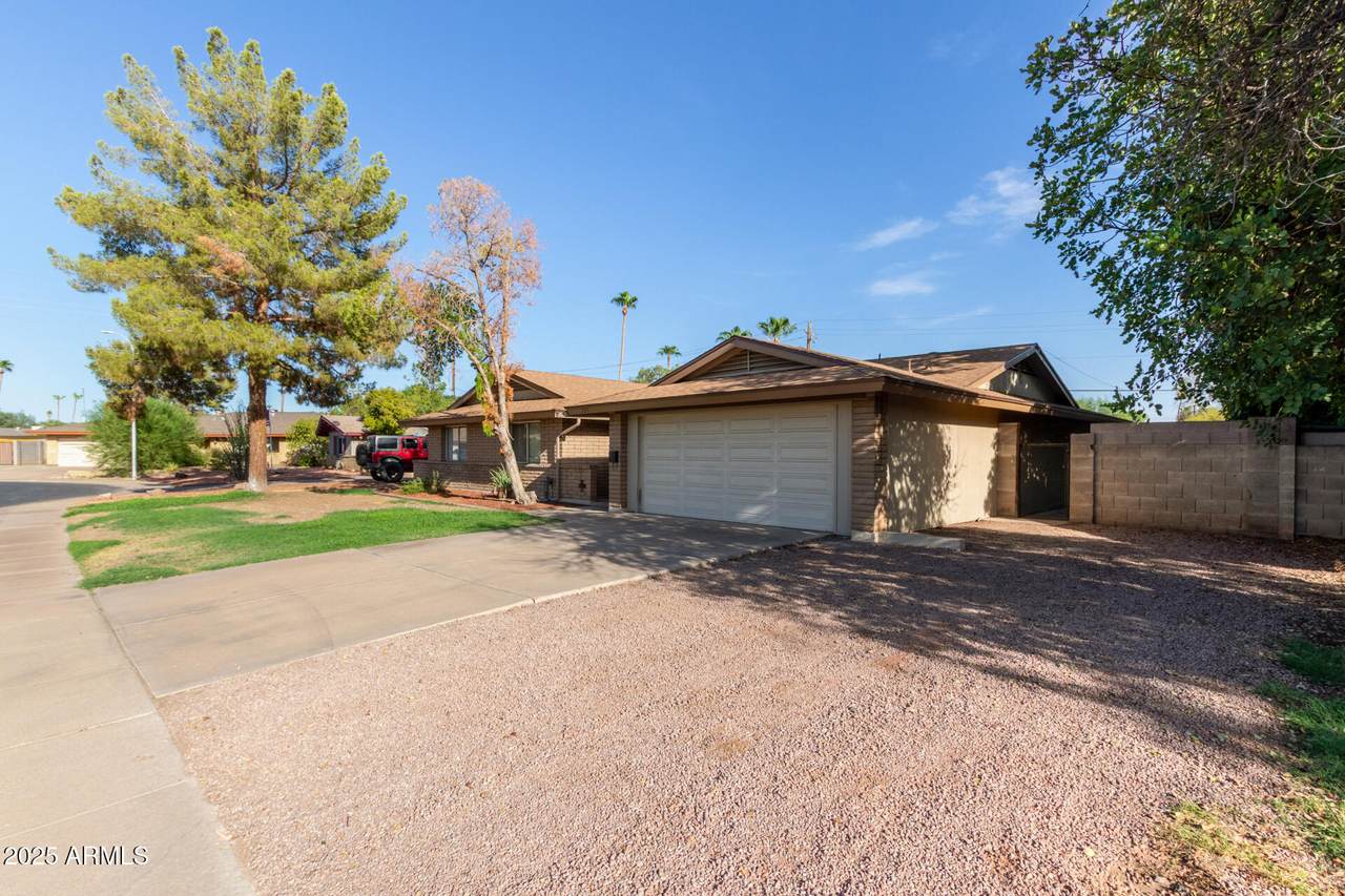 735 Manhatton Drive - Photo 1