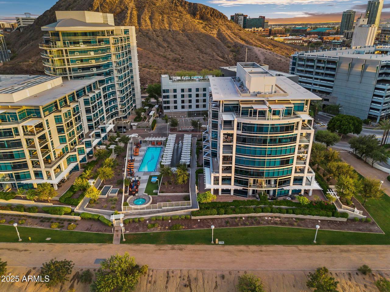 120 Rio Salado Parkway - Photo 1