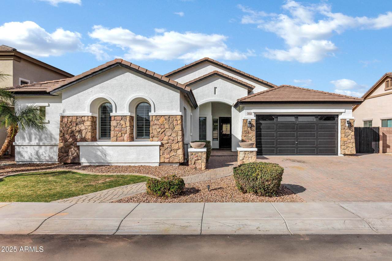 1612 Zion Way - Photo 1