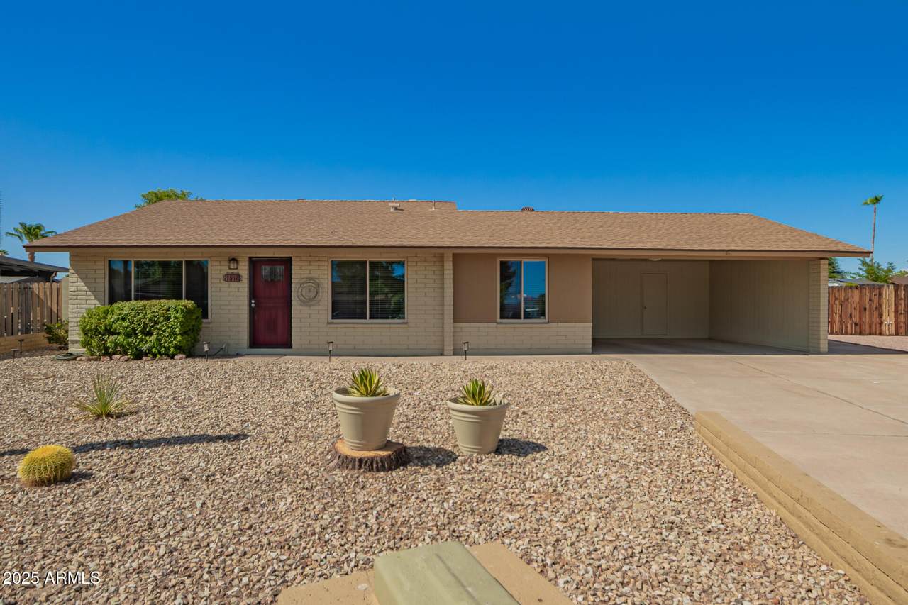 1518 Wahalla Lane - Photo 1