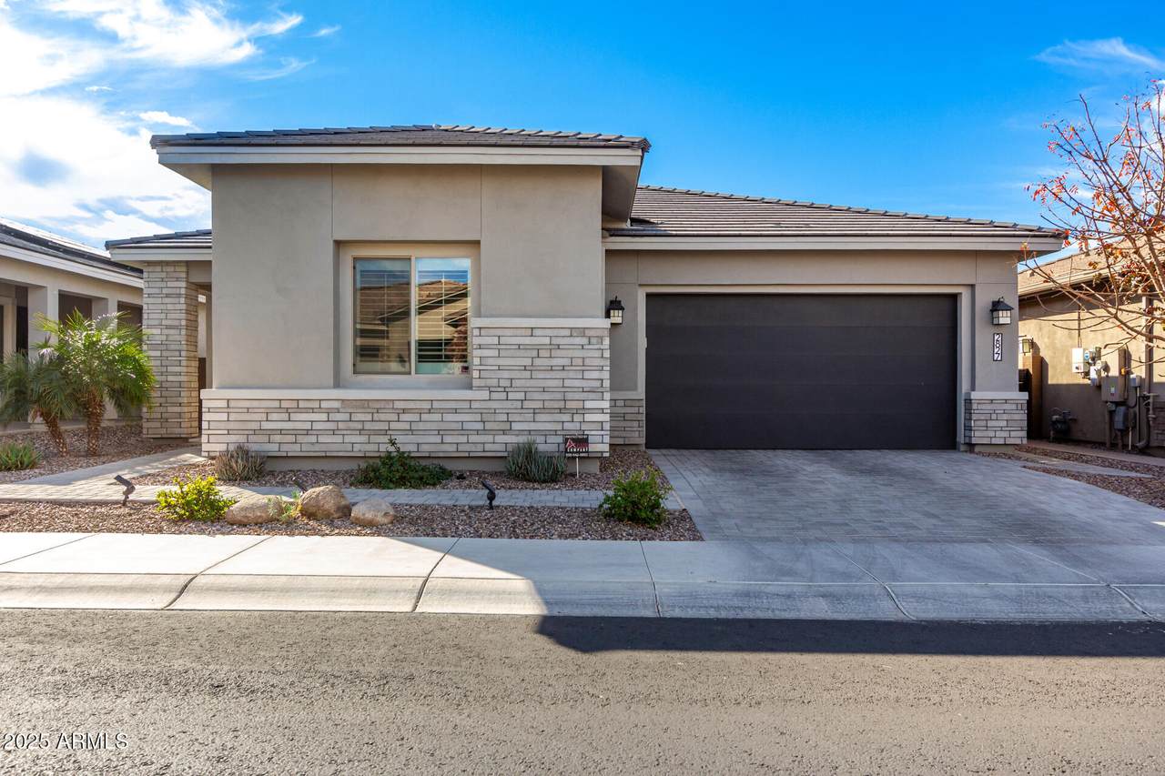 2827 Robin Lane - Photo 1