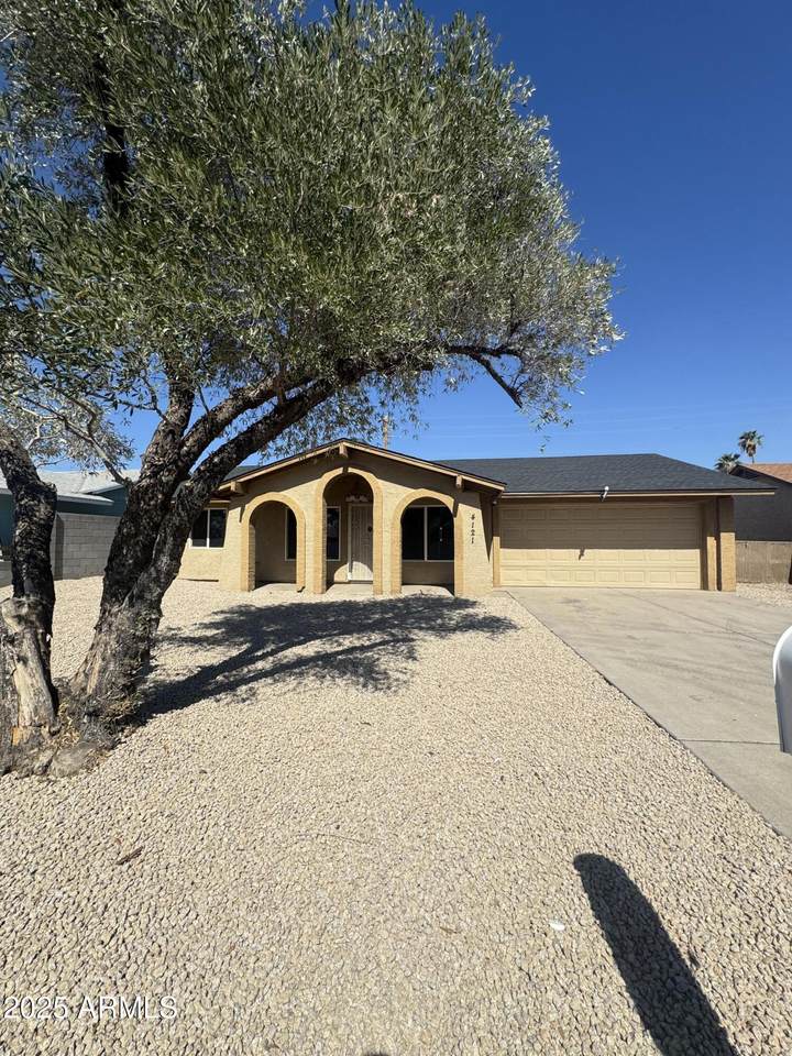 4121 79TH Drive - Photo 1