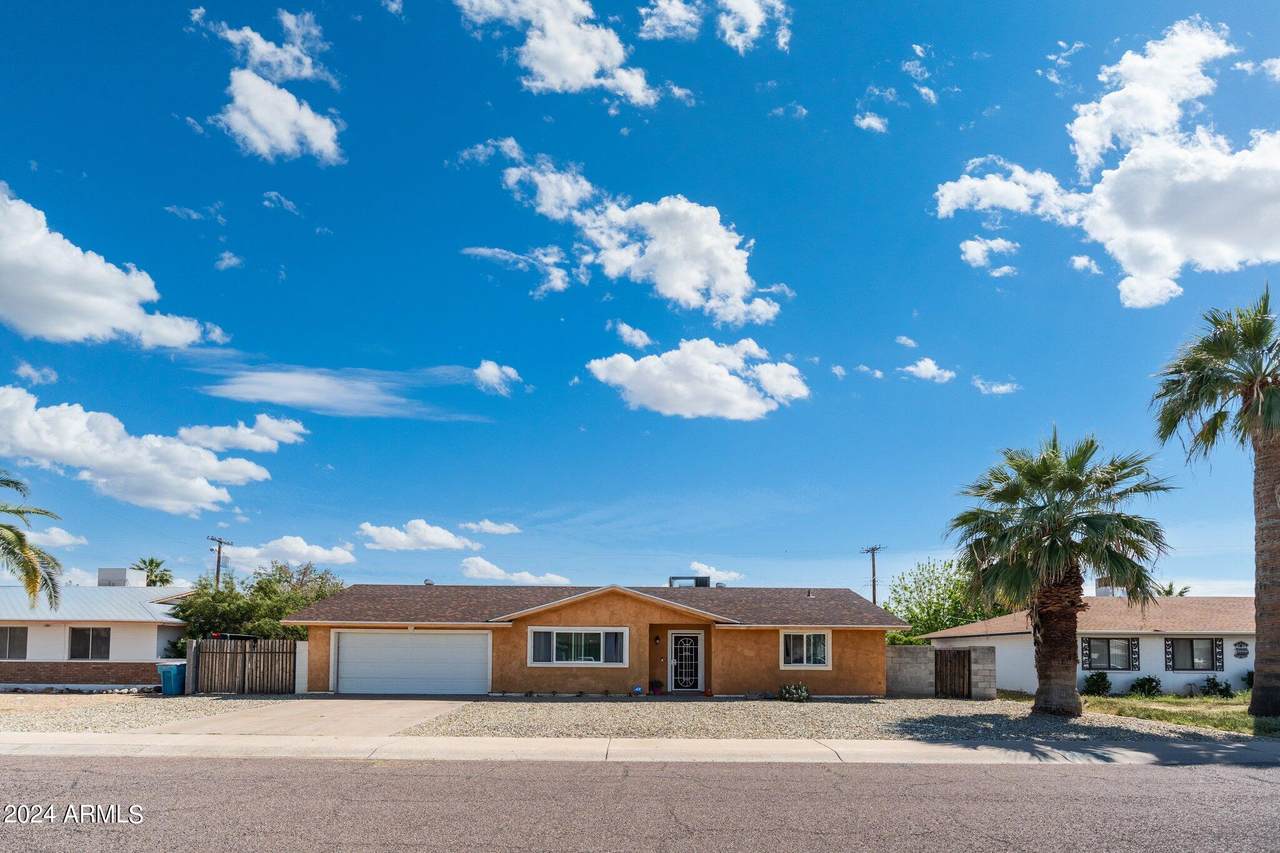 4201 Townley Avenue - Photo 1