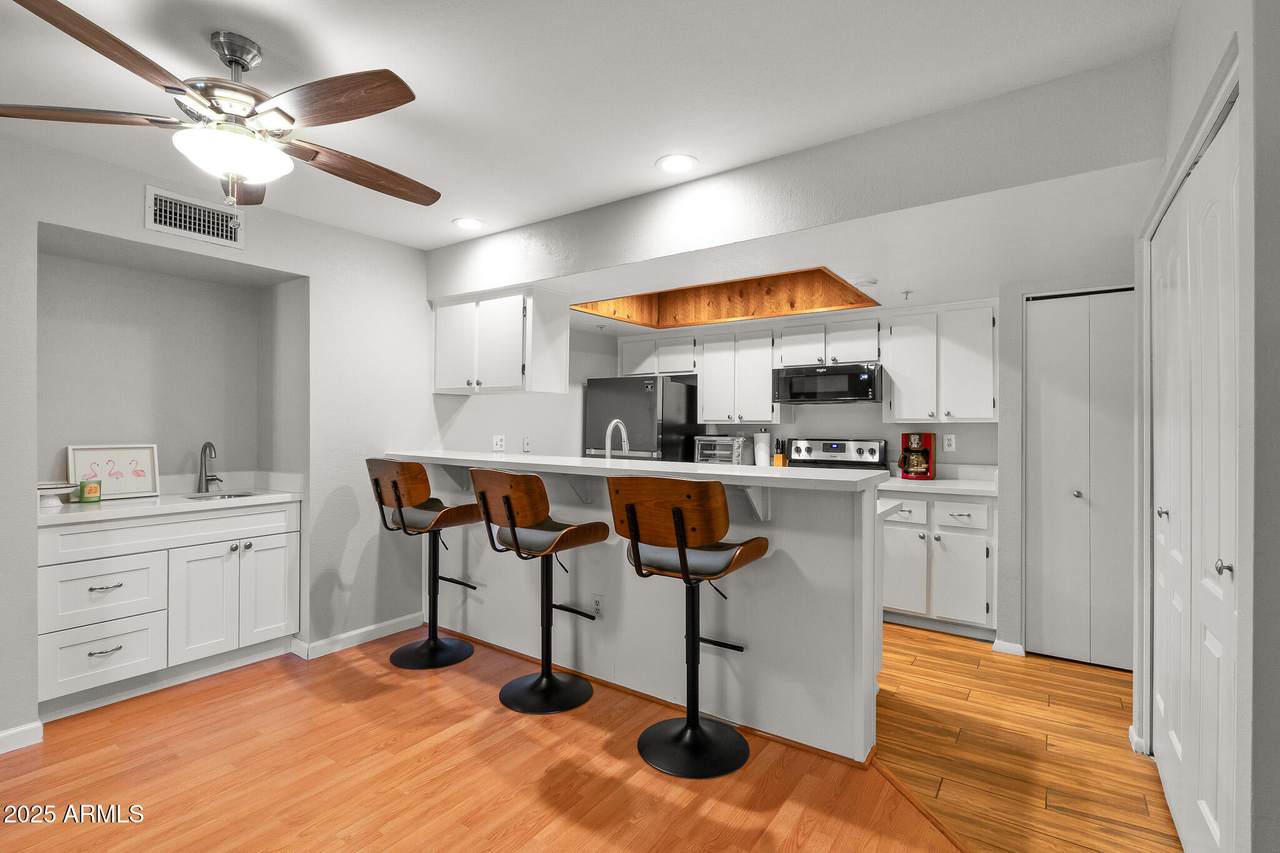 7777 Main Street - Photo 1