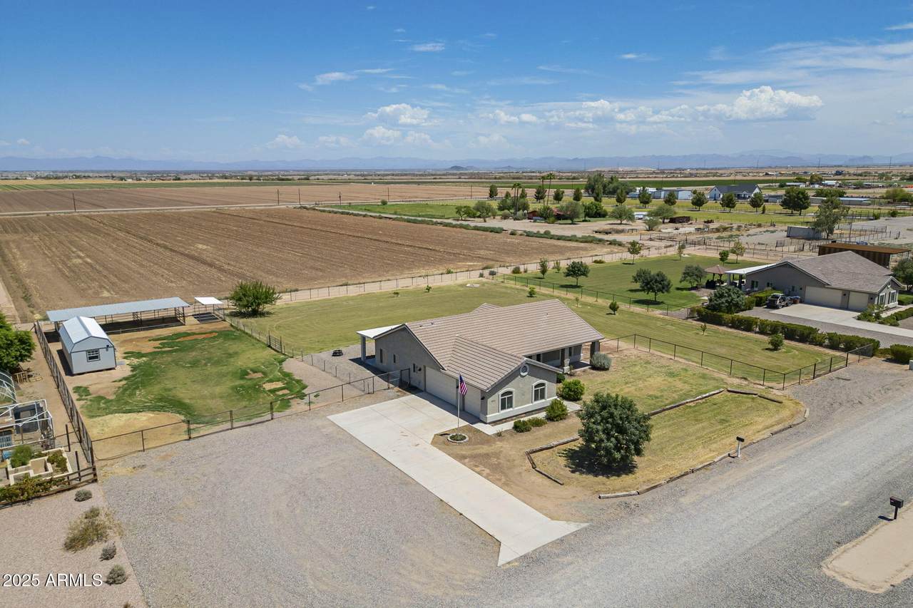 2876 Bealey Avenue - Photo 1