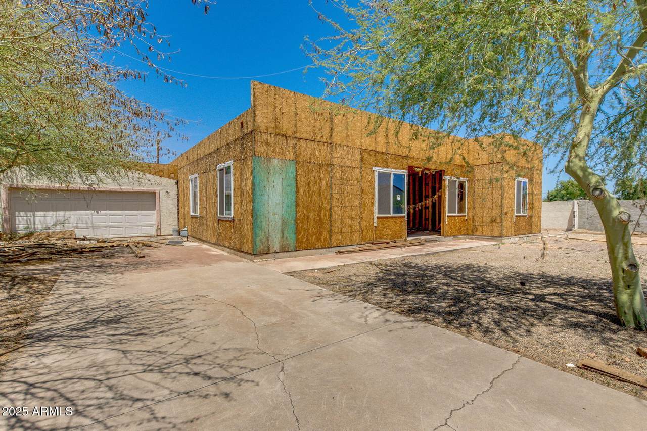 2210 Morten Avenue - Photo 1