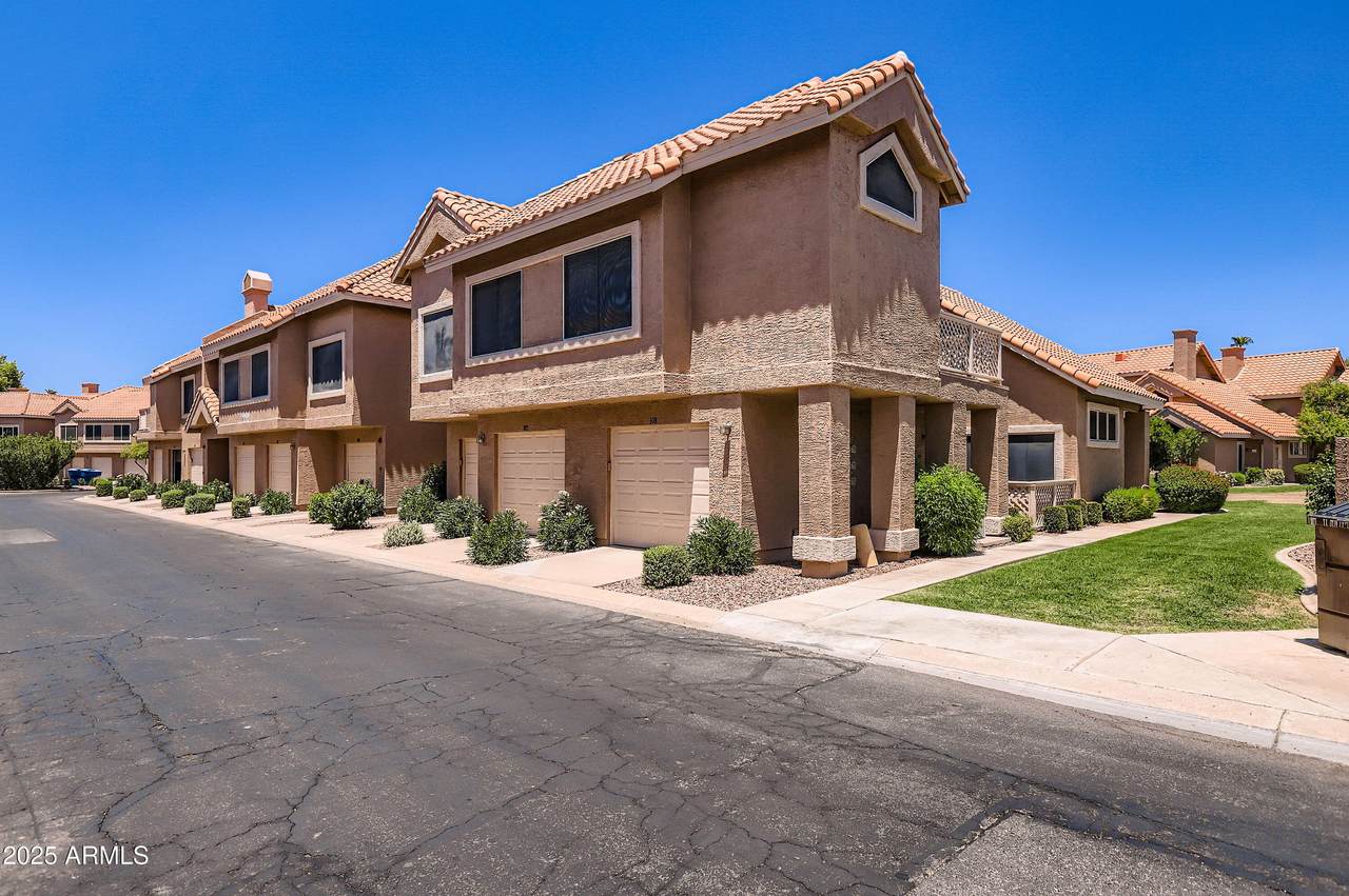 1633 Lakeside Drive - Photo 1