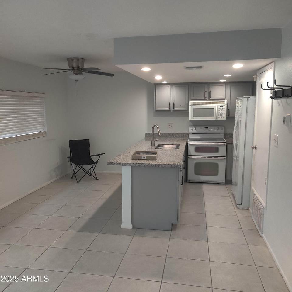 18811 19TH Avenue - Photo 1