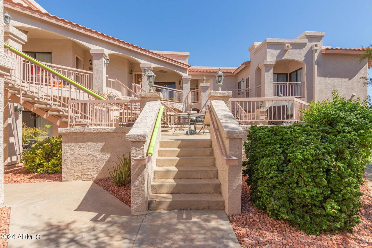 9151 Greenway Road - Photo 1