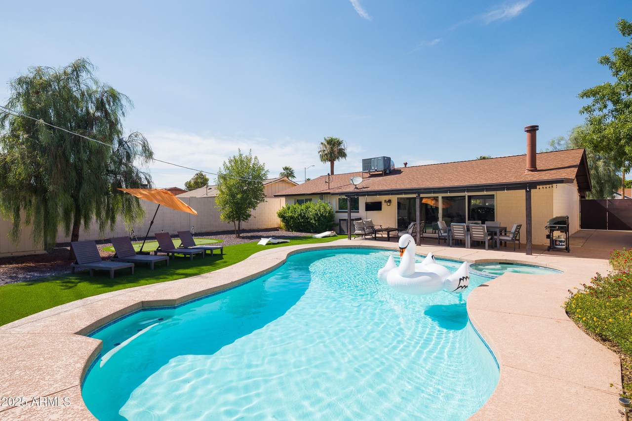 8649 Plaza Avenue - Photo 1