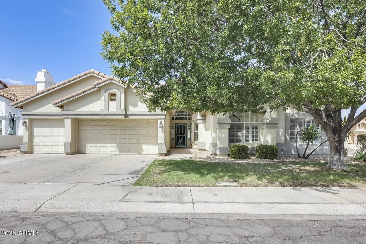 1208 Jamaica Way - Photo 1