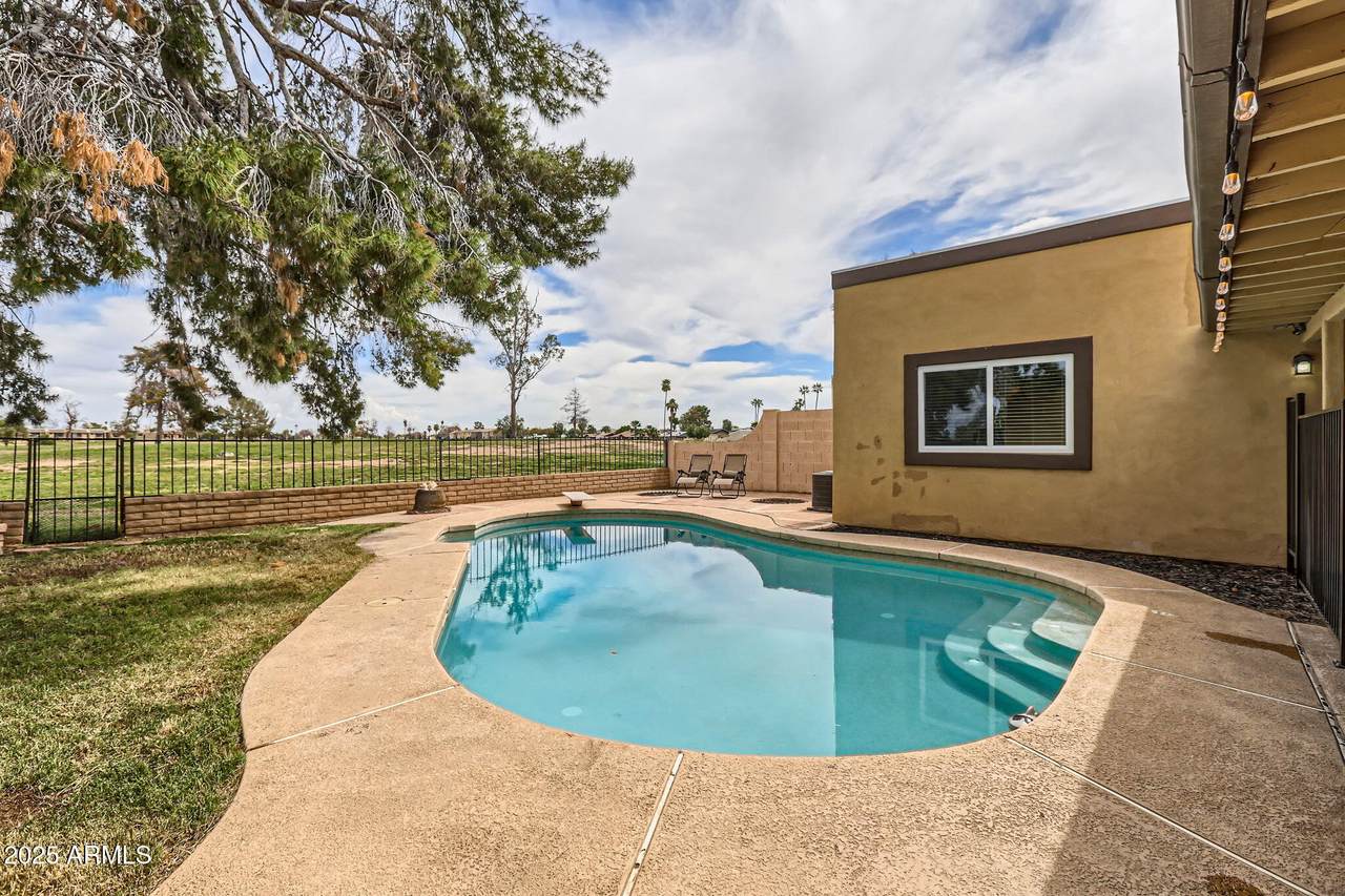 4211 105TH Avenue - Photo 1