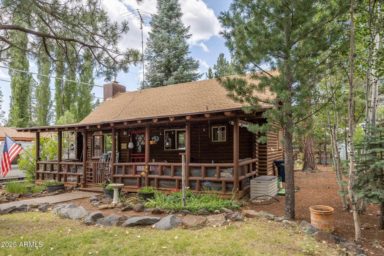 575 Oak Drive - Photo 1