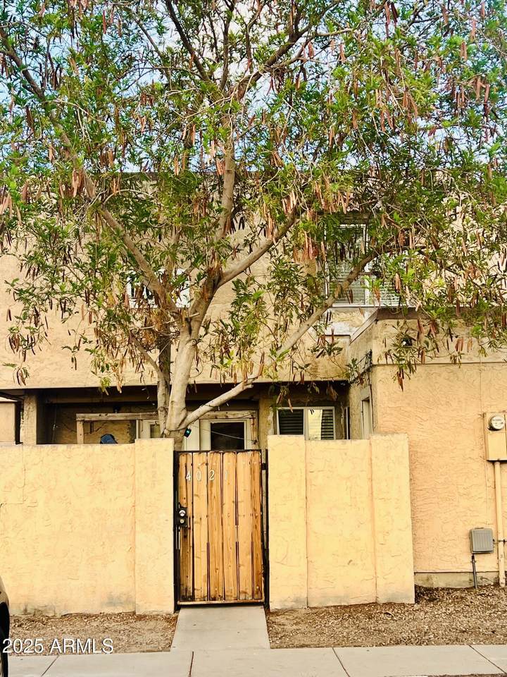 4021 44TH Place - Photo 1