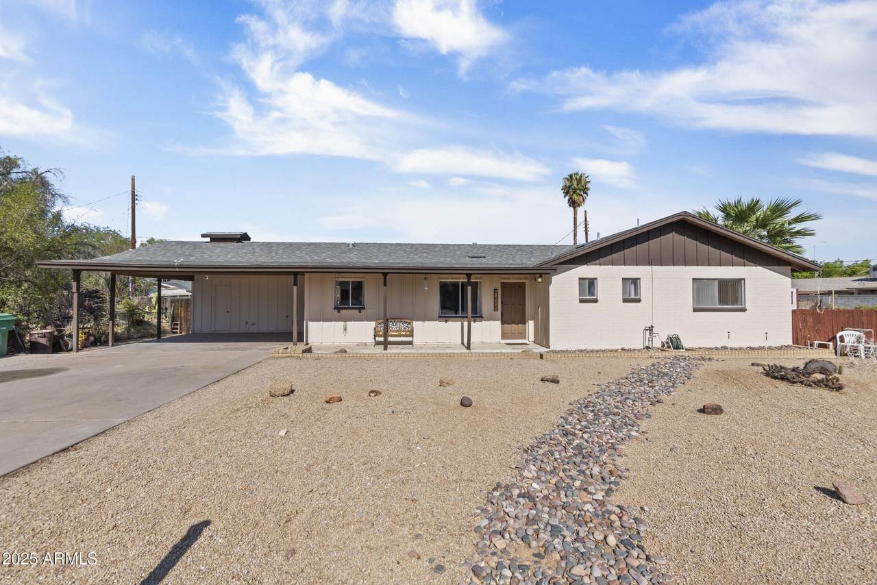 616 Freestone Circle - Photo 1