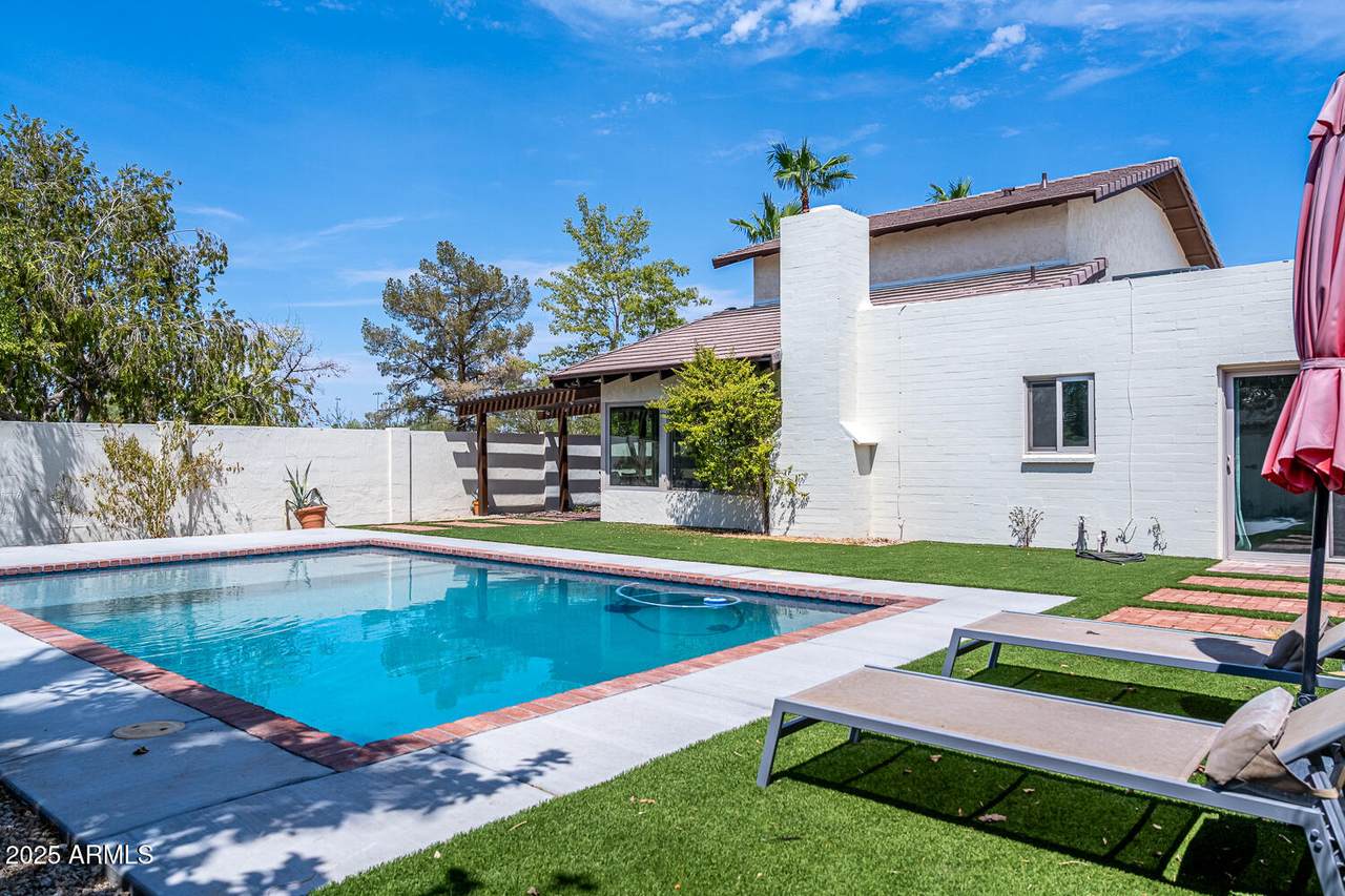 7701 Hubbell Street - Photo 1