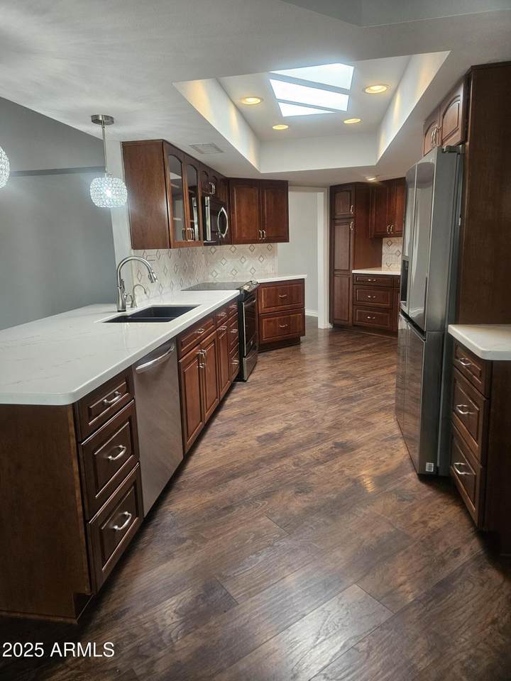 10814 Thunderbird Boulevard - Photo 1