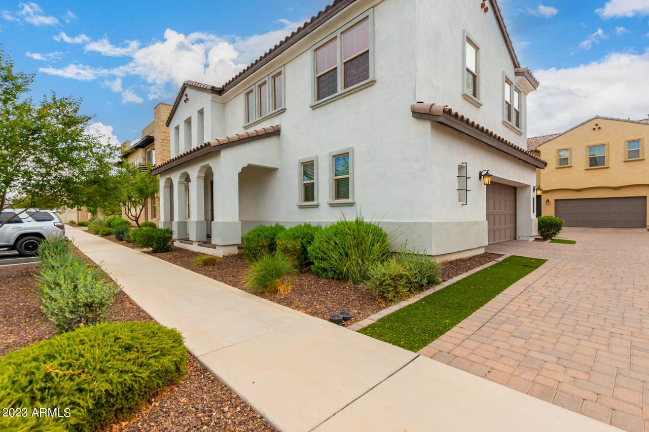 1954 Follett Way - Photo 1