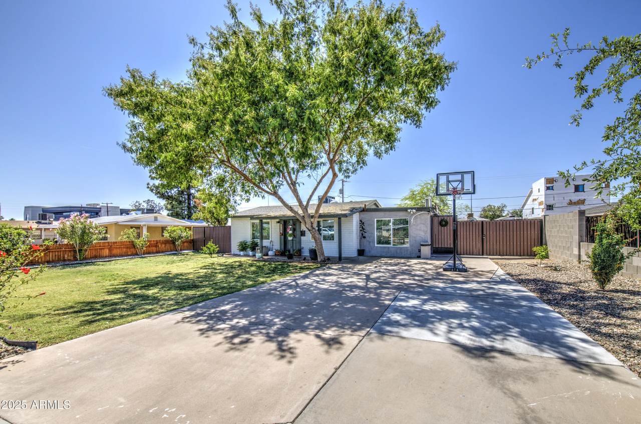 6728 24TH Drive - Photo 1