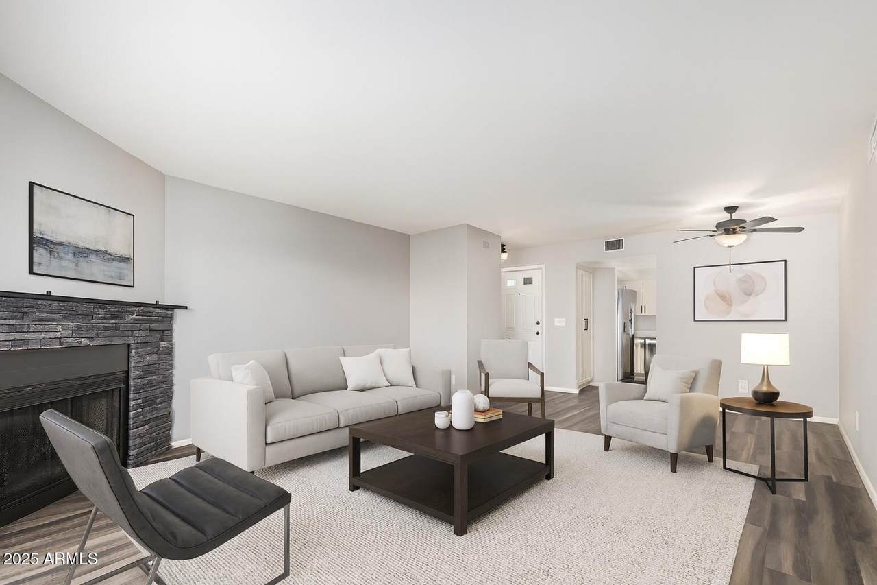 15402 28TH Street - Photo 1