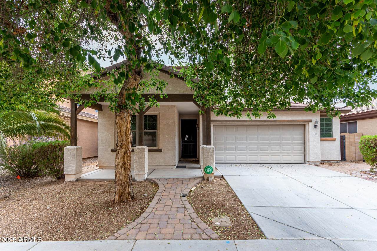 440 Wisteria Place - Photo 1