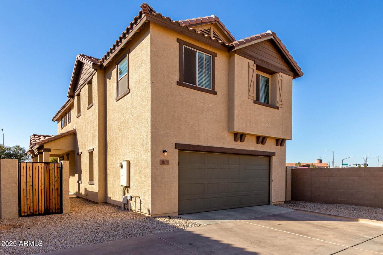 814 Agua Fria Lane - Photo 1