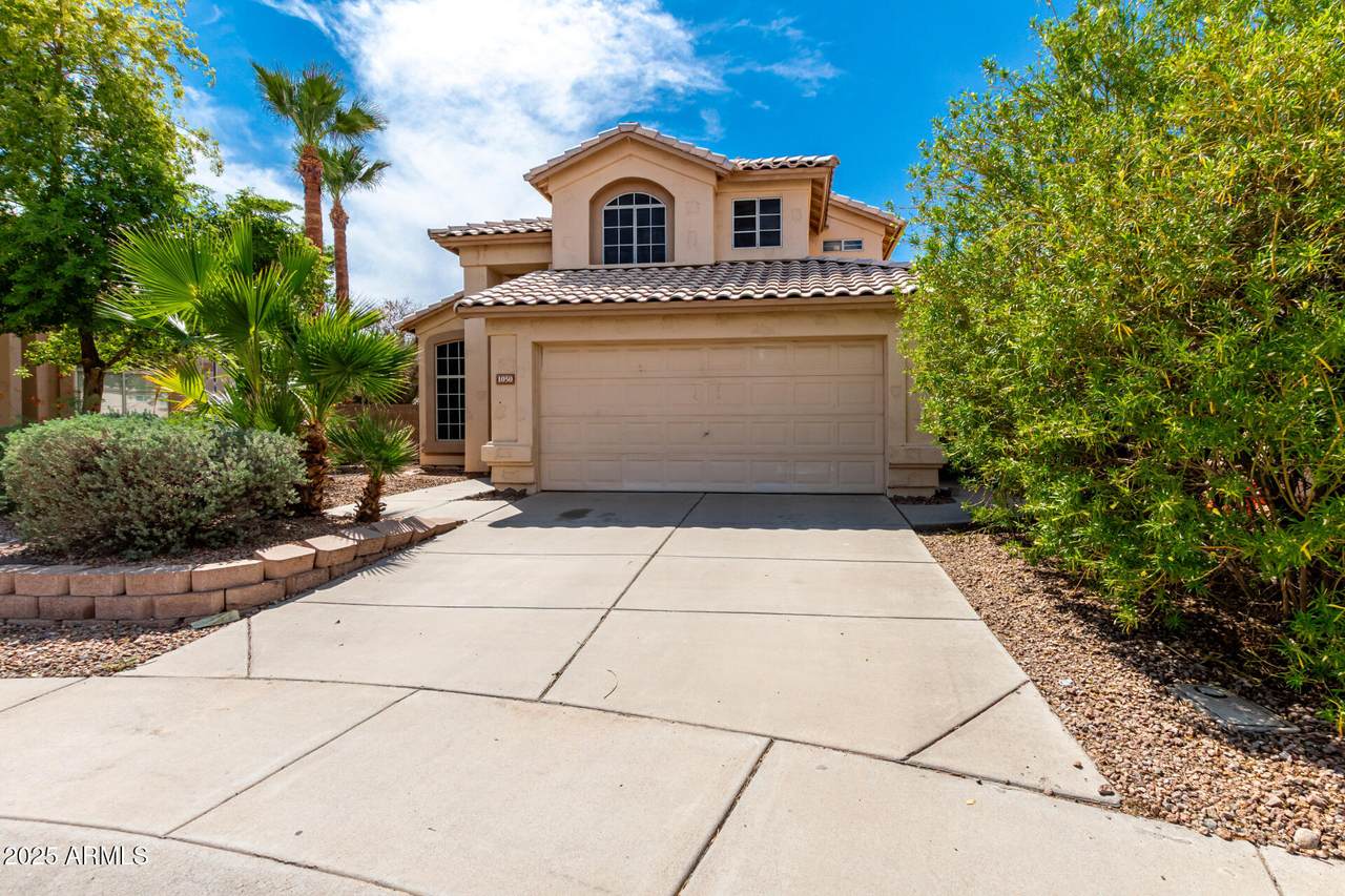 1050 Verano Way - Photo 1