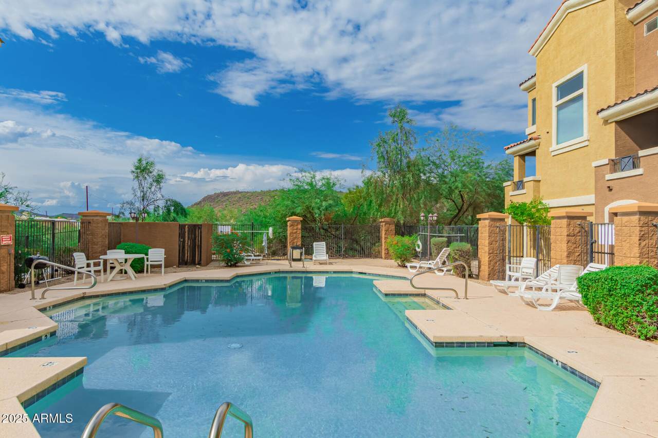 22125 29TH Avenue - Photo 1