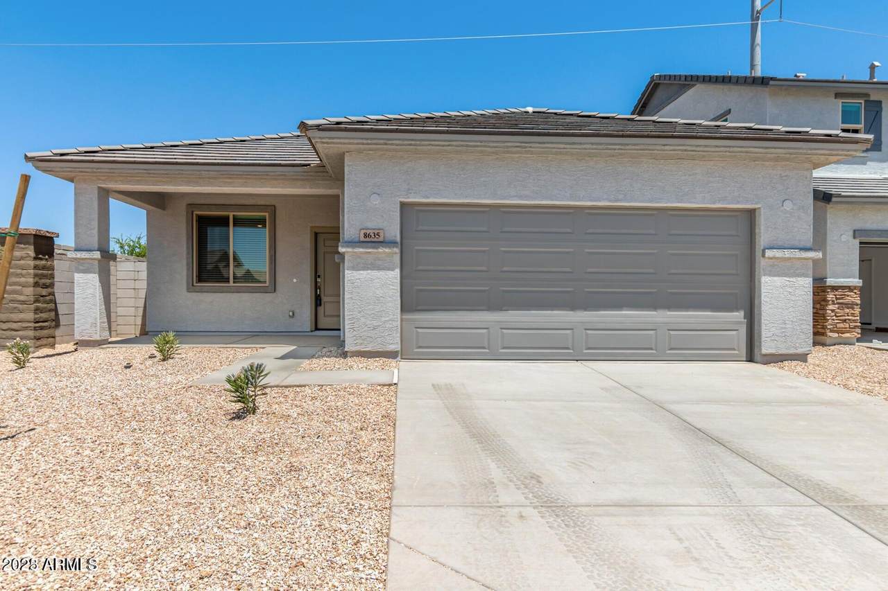 8635 169TH Drive - Photo 1