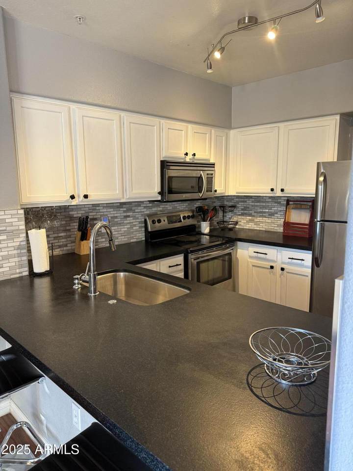 20100 78TH Place - Photo 1