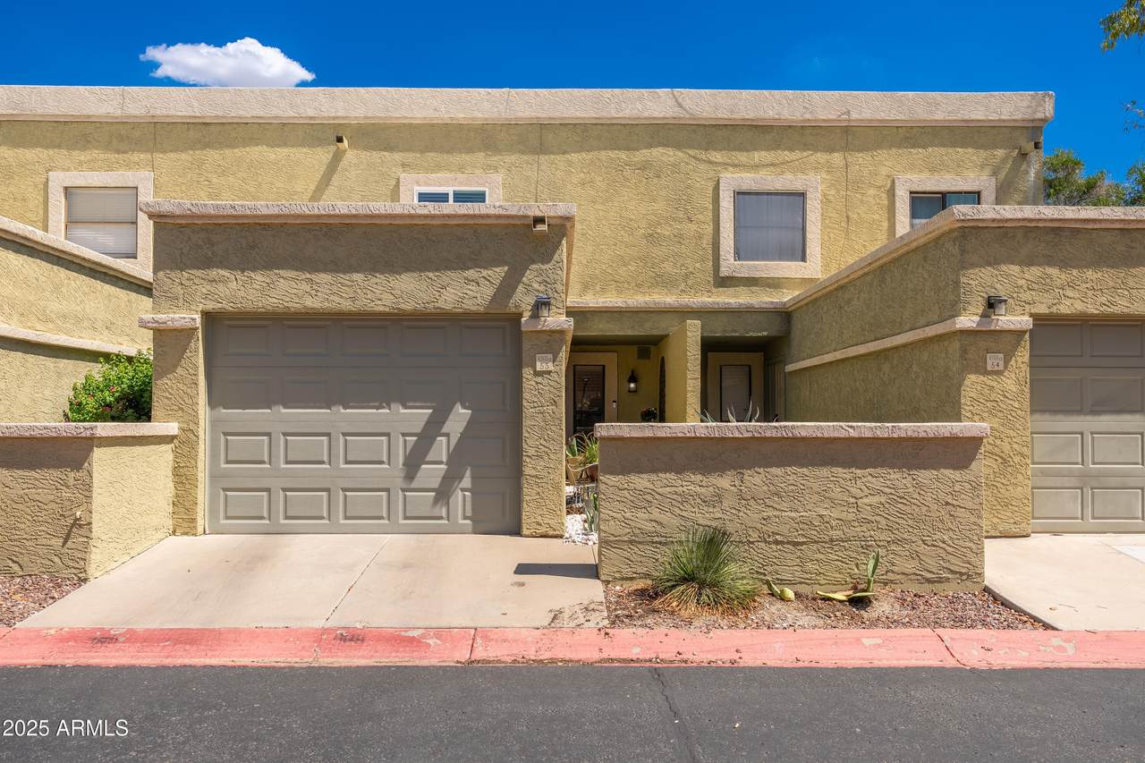 815 Grovers Avenue - Photo 1