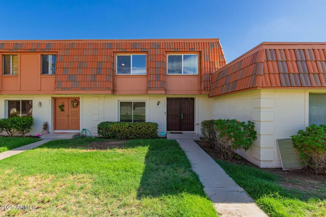 7839 49TH Avenue - Photo 1