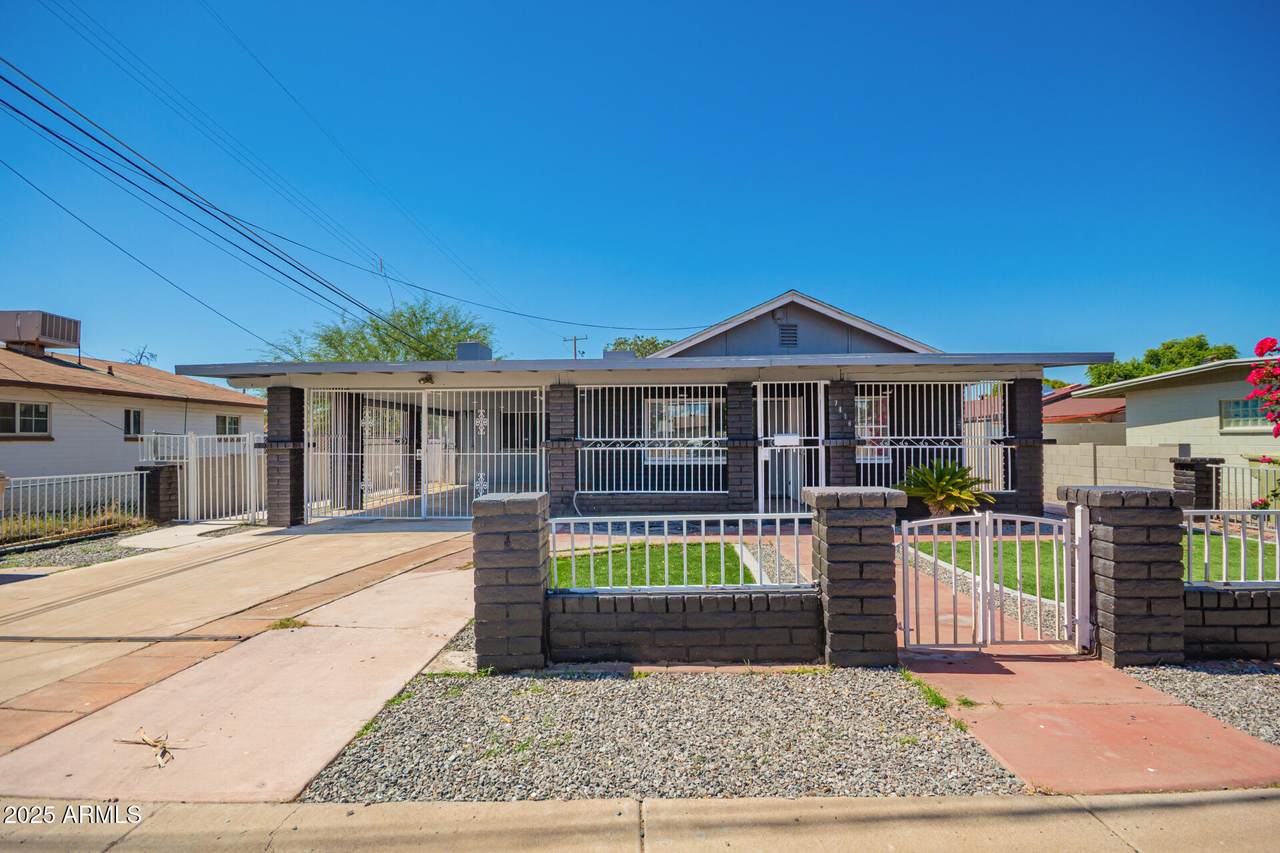 7414 54TH Avenue - Photo 1