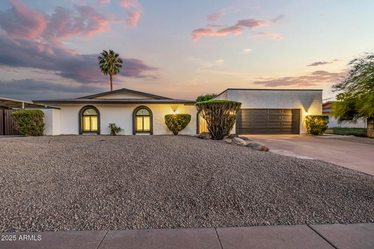 6729 Dreyfus Avenue - Photo 1