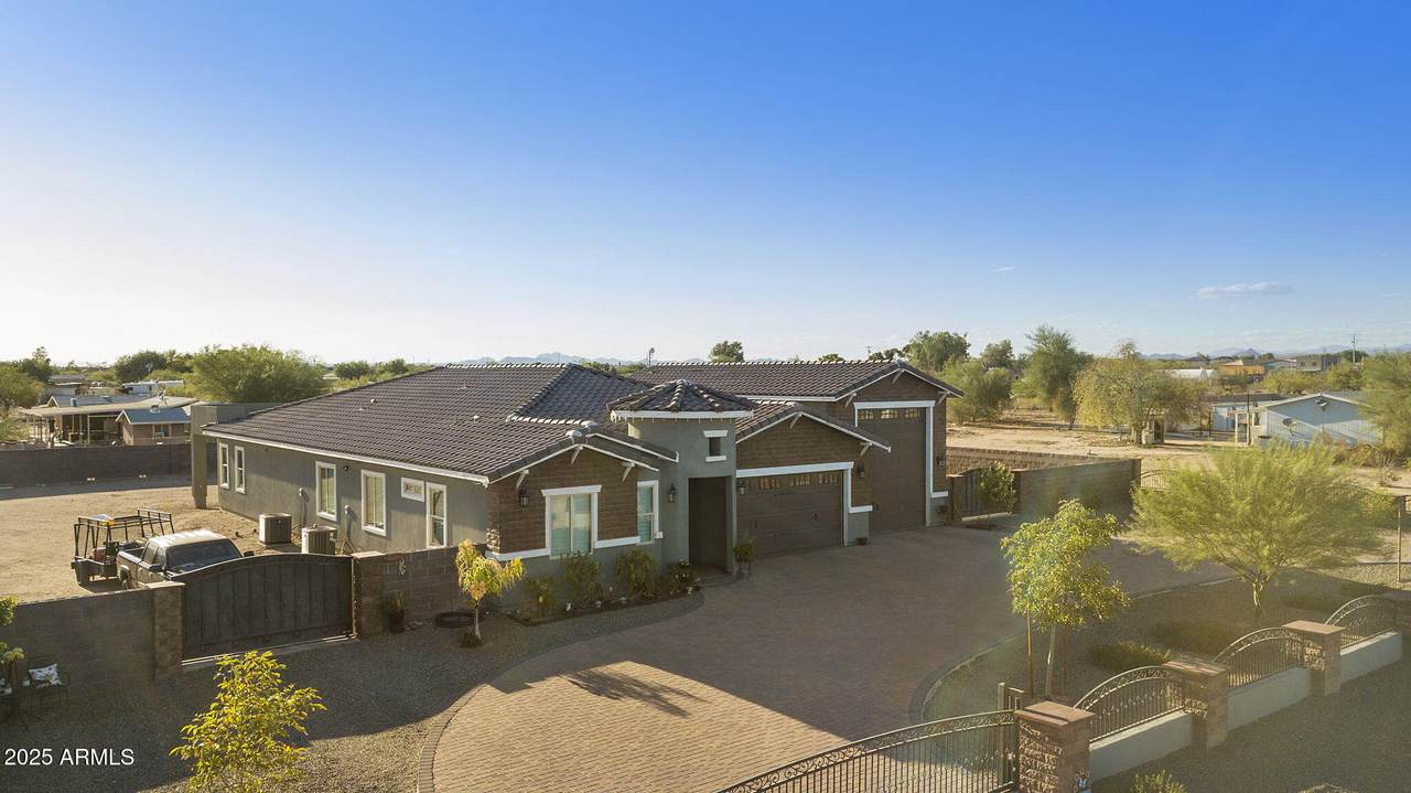 27822 203 Avenue - Photo 1