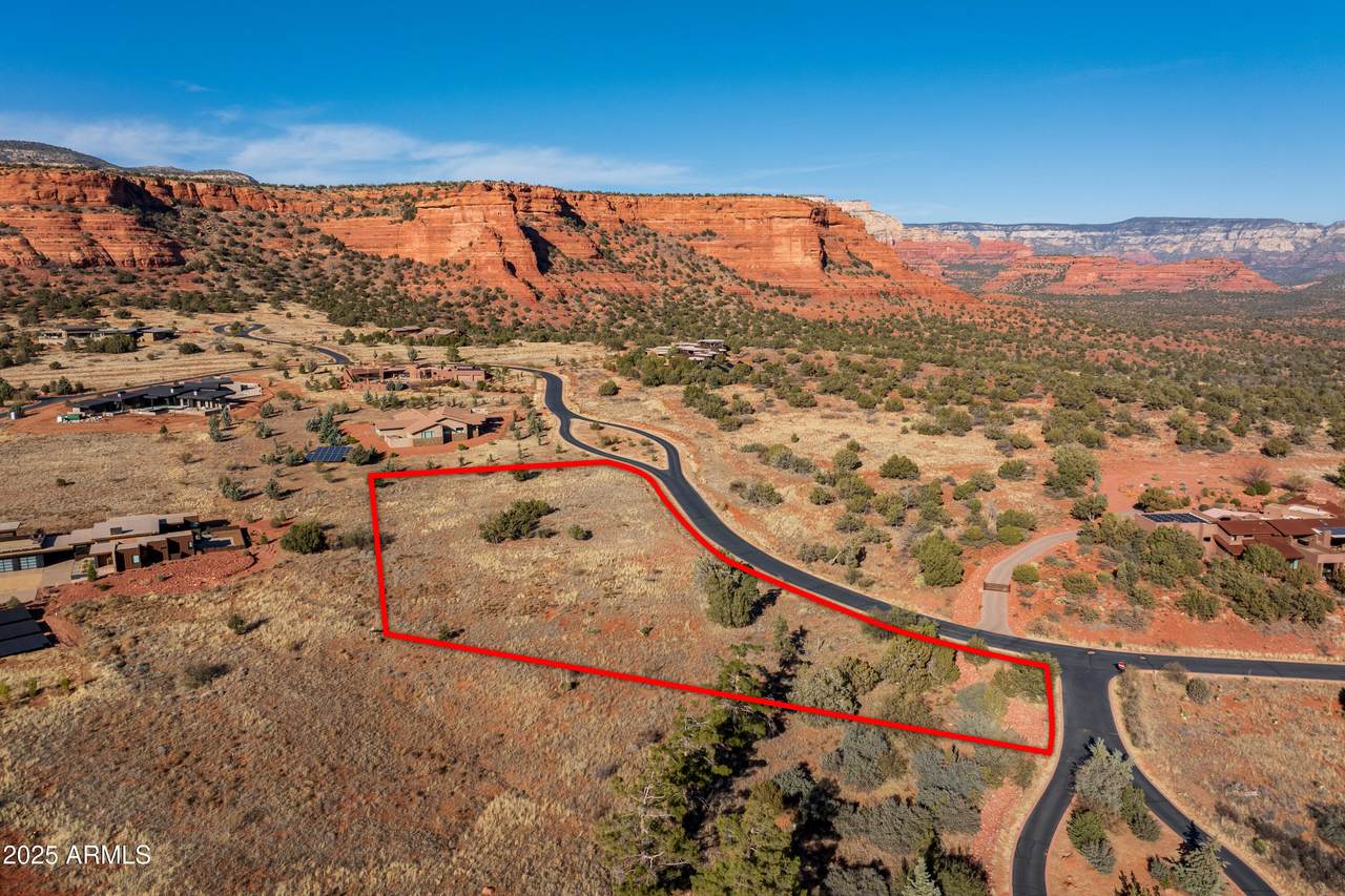 60 Altair Avenue - Photo 1