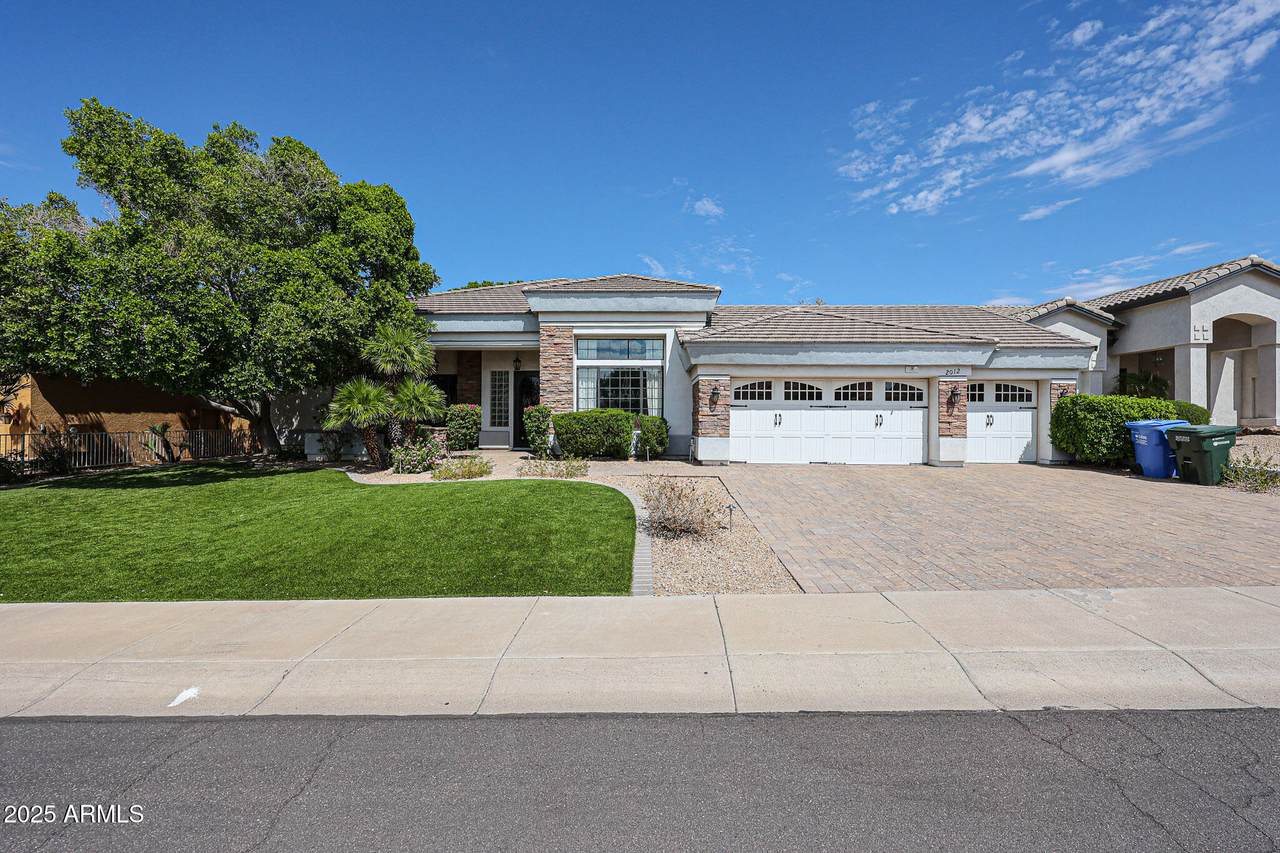 2012 Glenn Drive - Photo 1