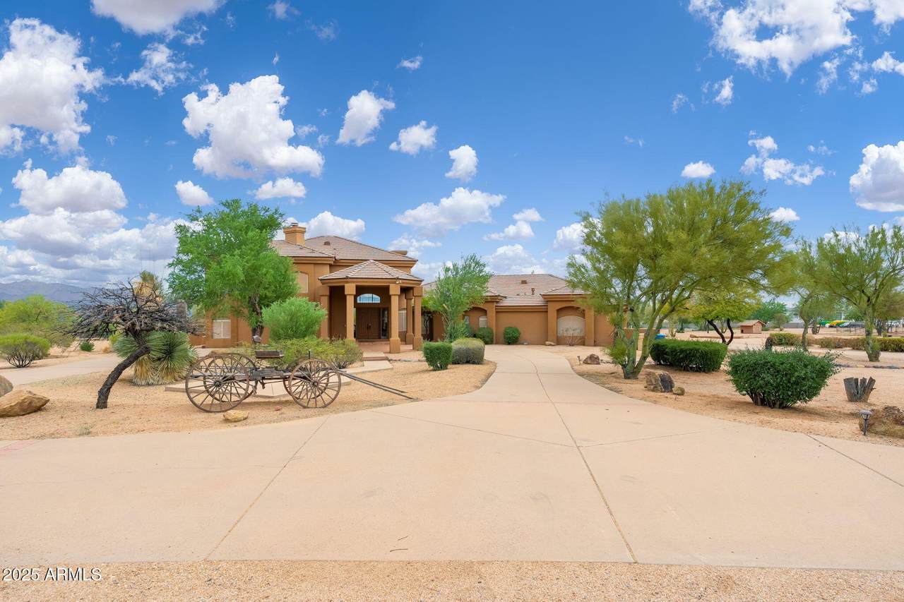 17047 Dixileta Drive - Photo 1