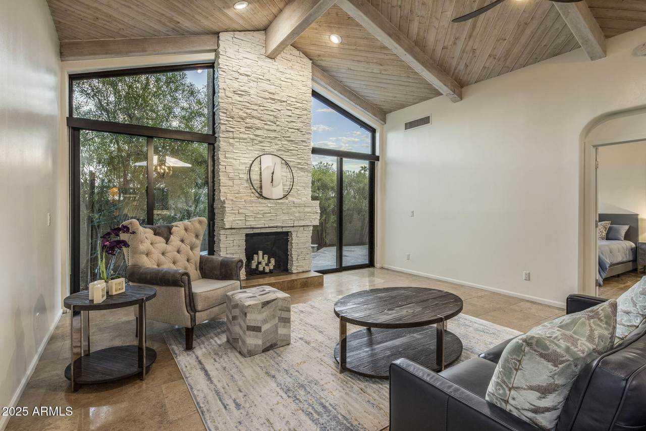 8401 84TH Place - Photo 1