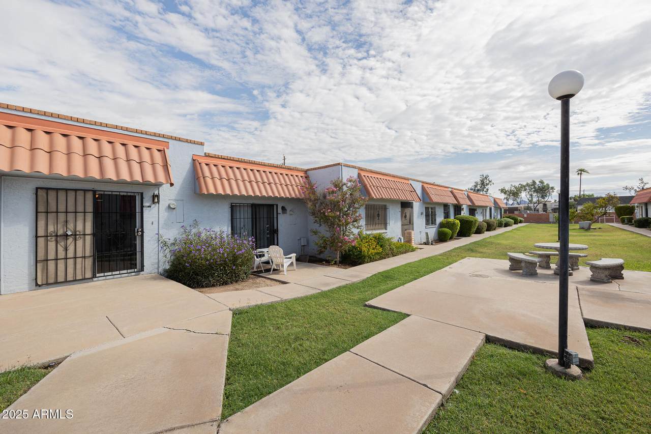 6822 35TH Avenue - Photo 1