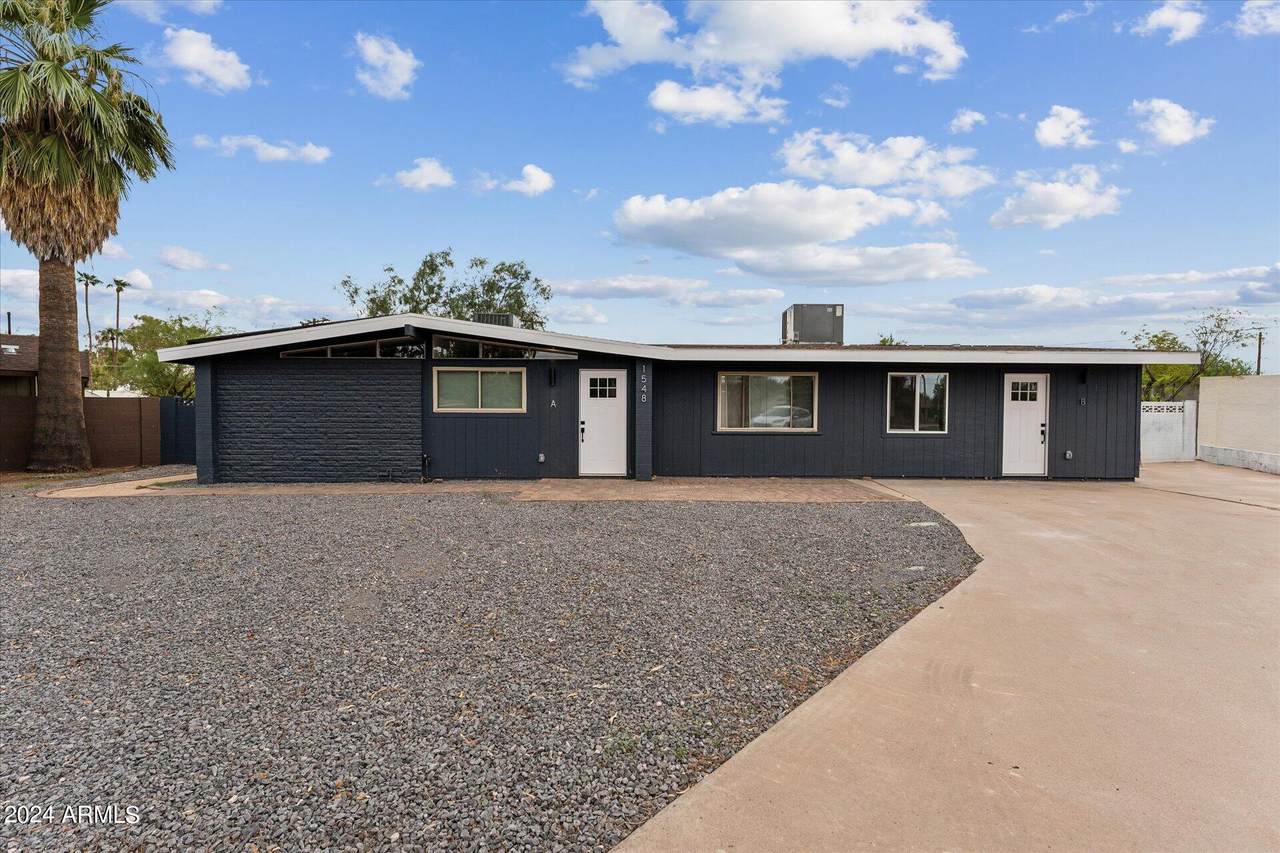 1548 Upland Circle - Photo 1