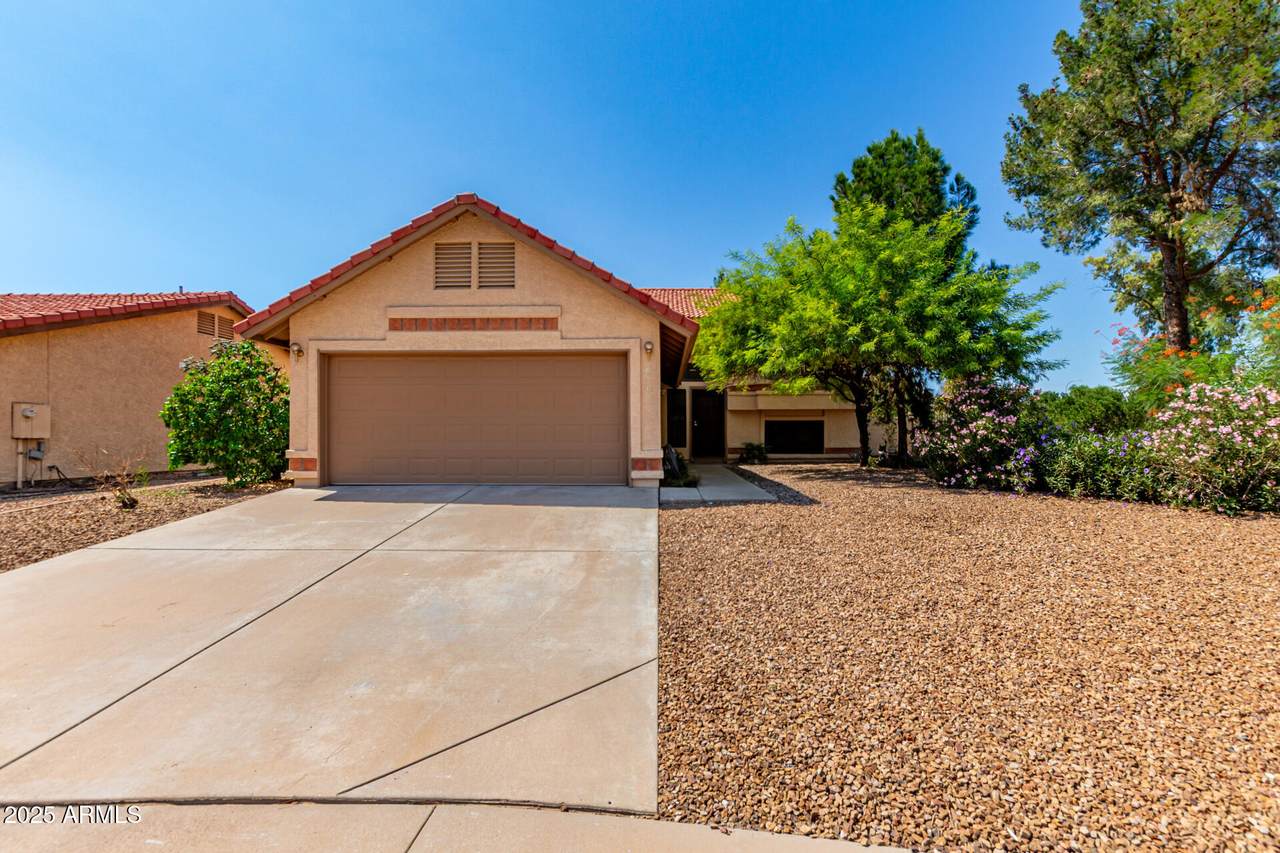 610 Sunflower Circle - Photo 1