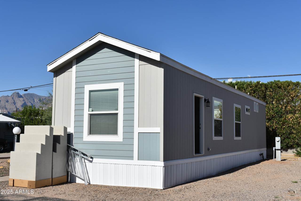 620 Limberlost Drive - Photo 1