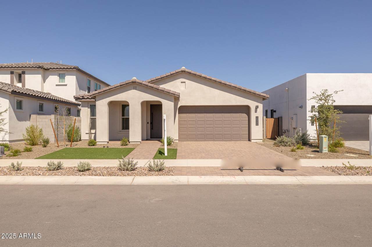 10246 Utah Avenue - Photo 1